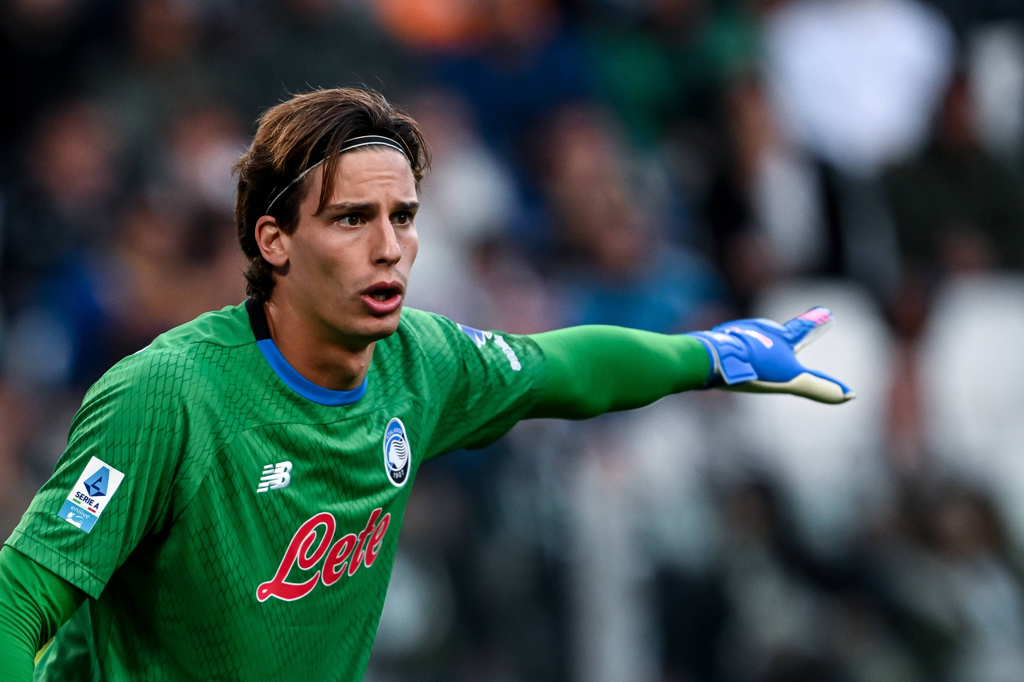 世界杯高清直播-米体：尤文门将位置引援首选卡内塞基，也在考虑德赫亚和阿利松